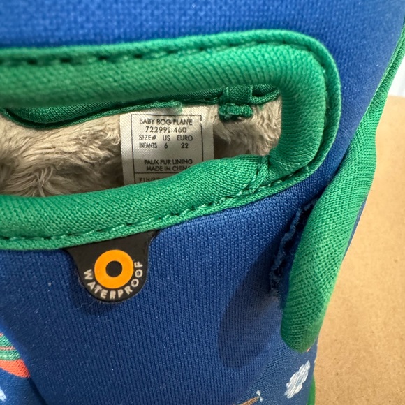 Baby Bogs insulated waterproof boots, Airplanes print, toddler size 6 - Picture 6 of 6